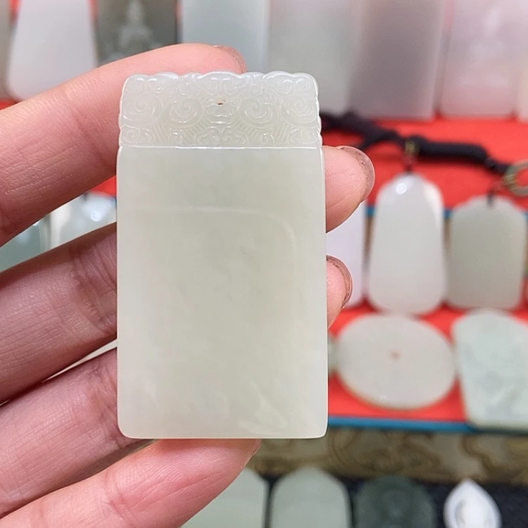 【闪购商品】颈饰未镶嵌和田玉