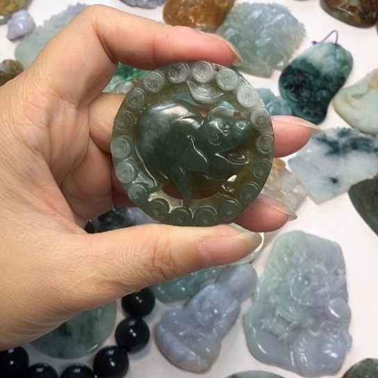 定制翡翠未镶嵌翡翠