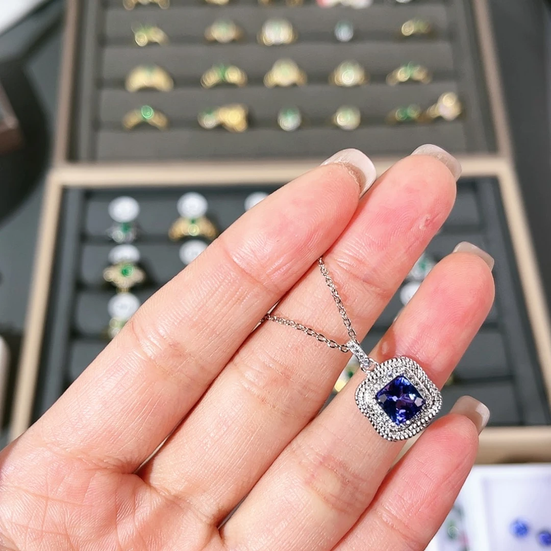 【闪购商品】坦桑石颈饰银S925镶嵌听*V668