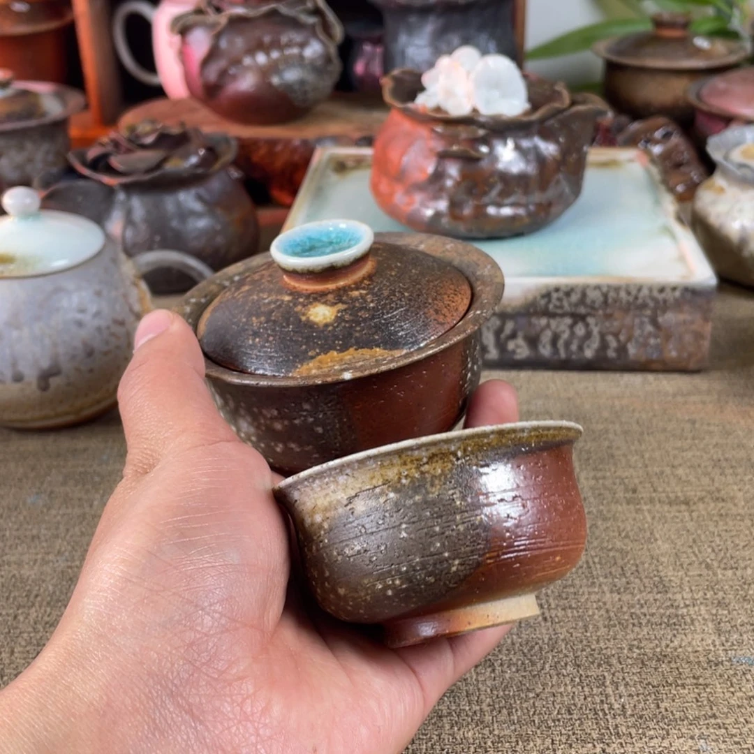 诚*金珍珠窑宝。 柴烧盖碗。     一套杯子