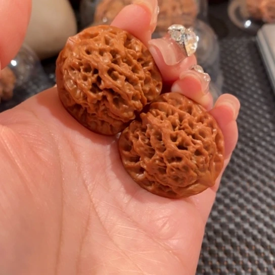 文玩核桃吊坠34全品秦闷