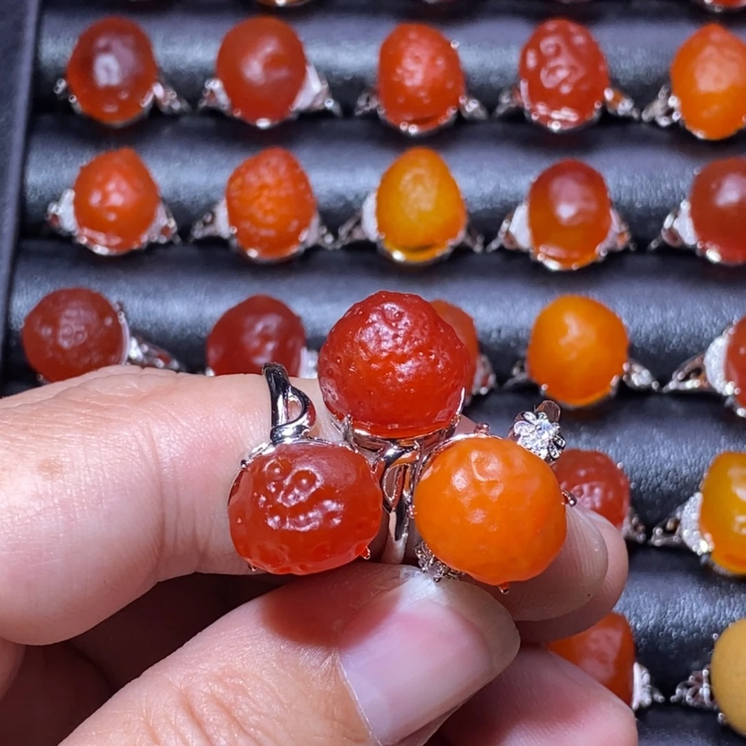 成***方玛瑙/玉髓合金戒指