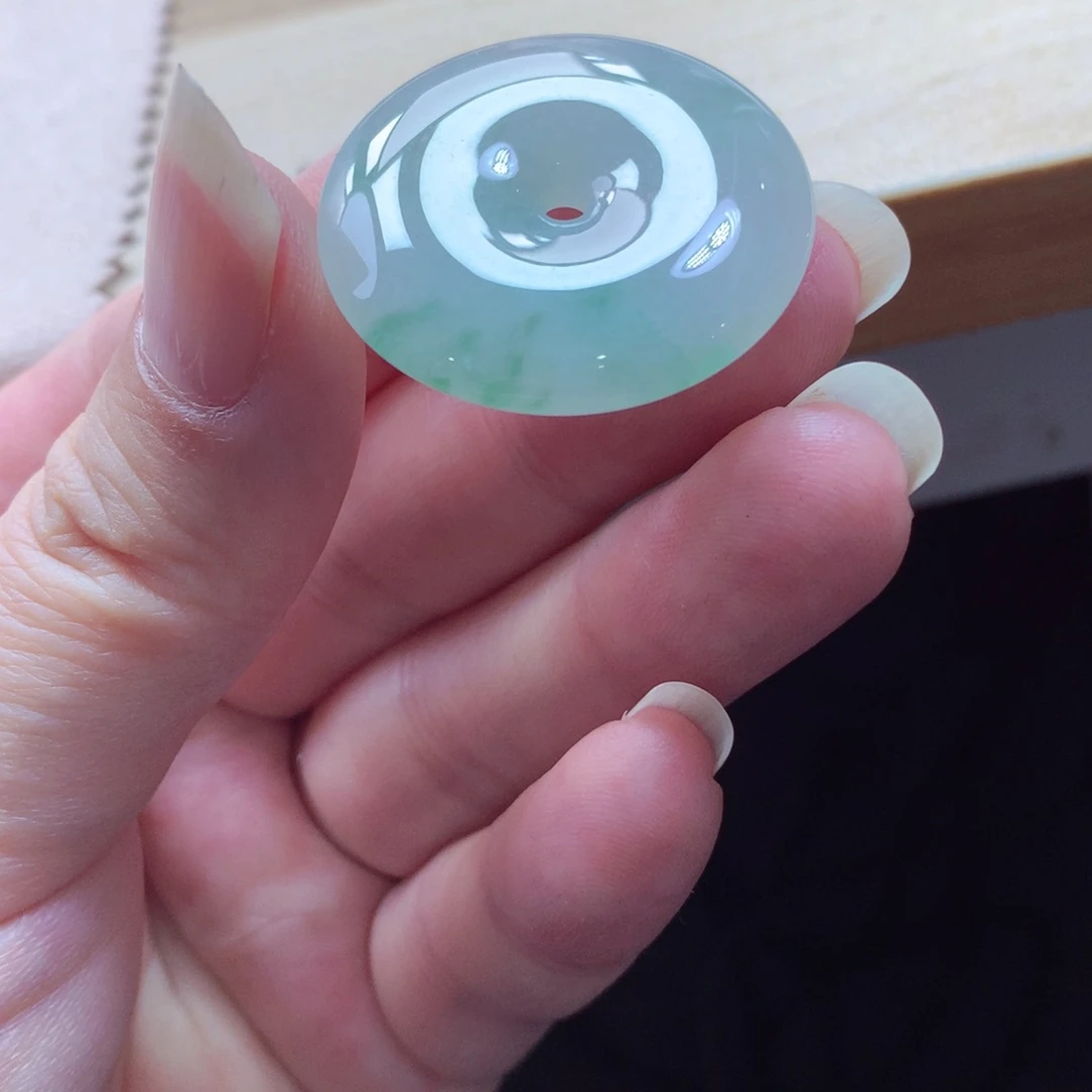 翡翠颈饰未镶嵌吊坠