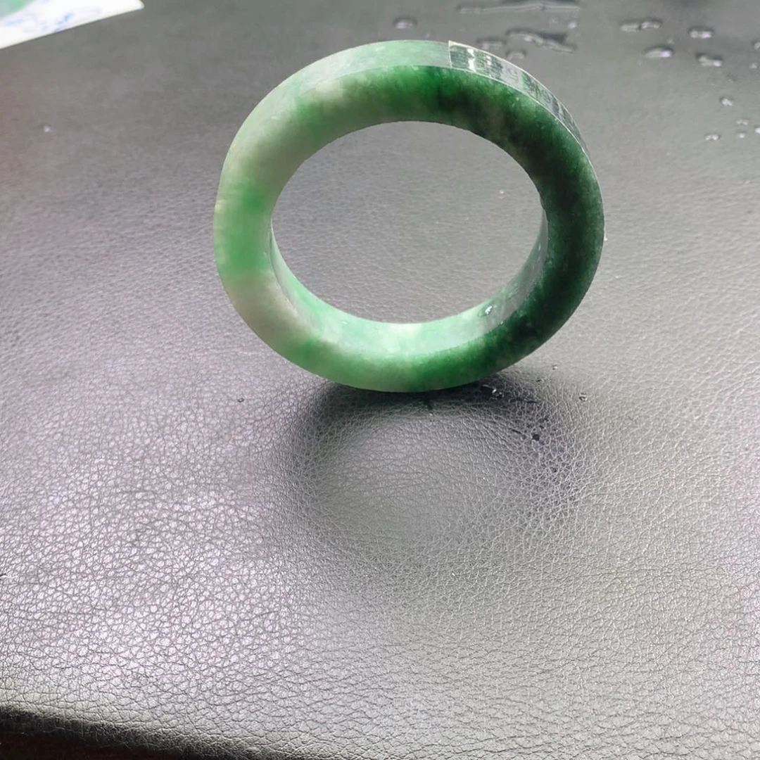 定制翡翠未镶嵌51-52圆条手镯半山半水