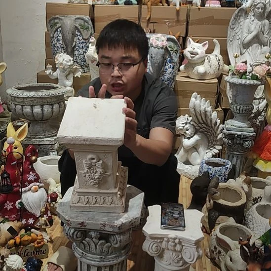 合成树脂花朵罗马柱摆件