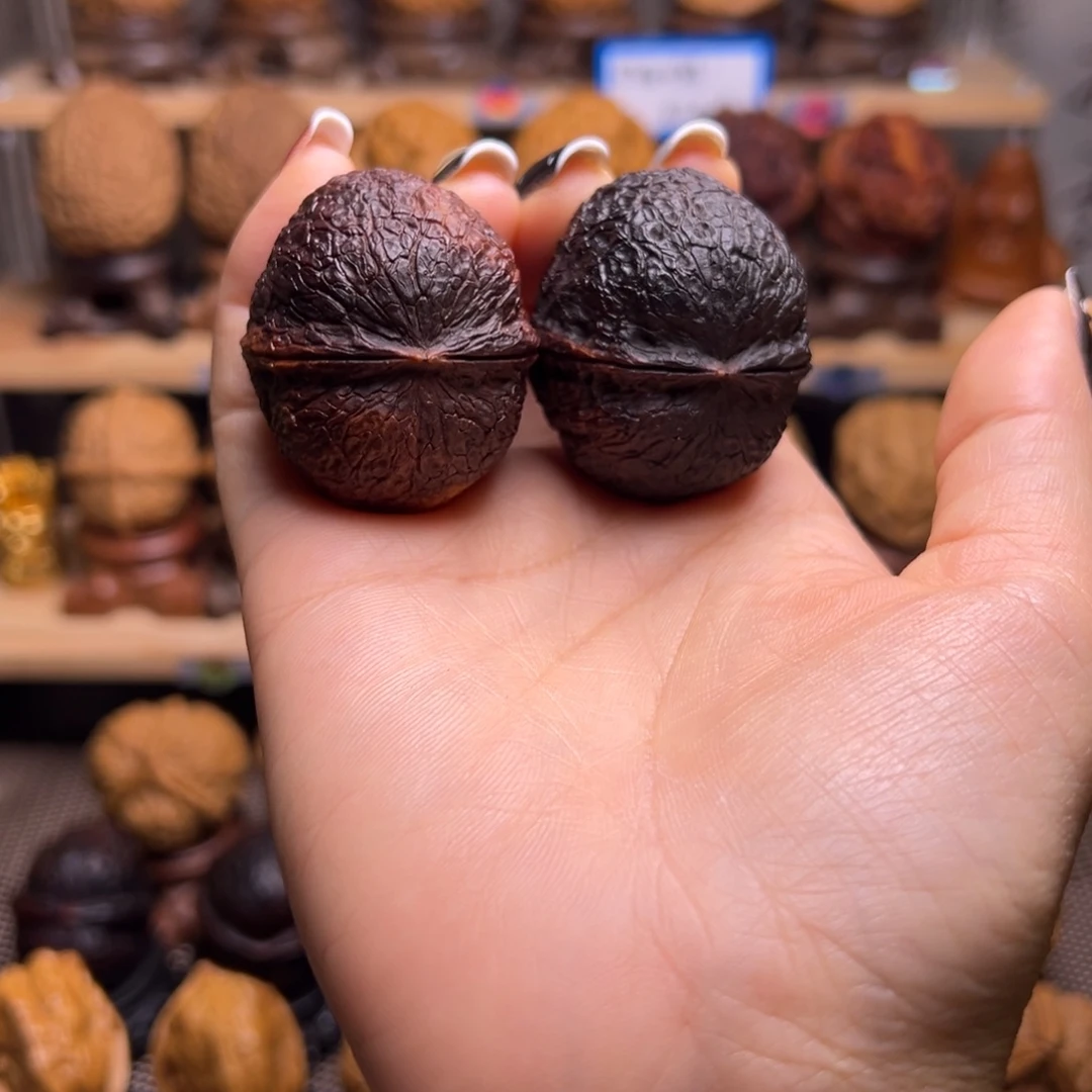 把件桃核七彩龙珠H10、