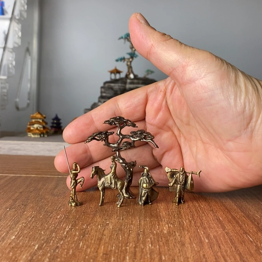 摆件我要去年底的时候