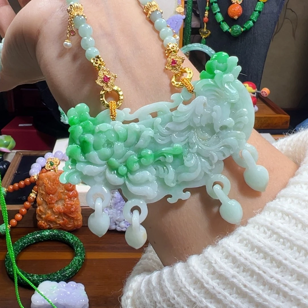 翡翠未镶嵌毛衣链阳绿凤凰如意锁