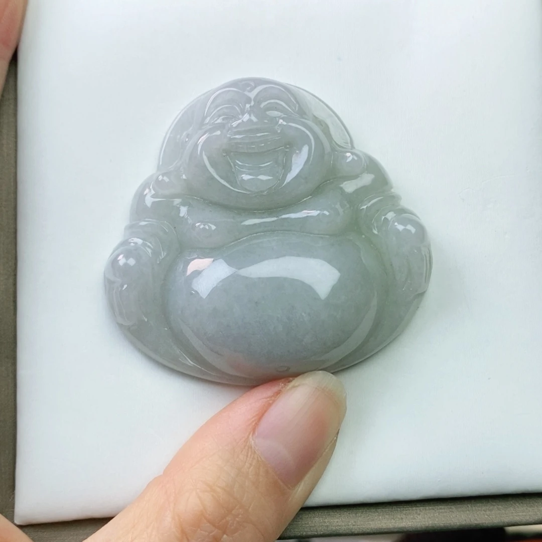 翡翠颈饰未镶嵌佛公