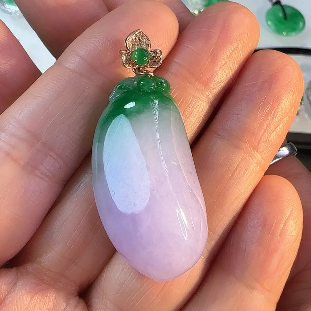翡翠颈饰18K金镶嵌春彩
