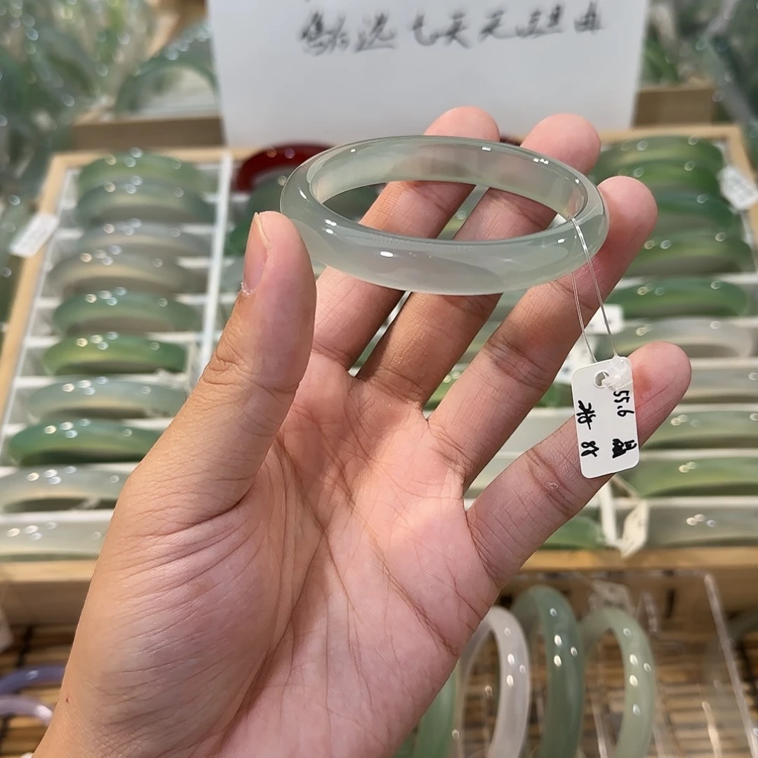 玛瑙/玉髓未镶嵌手镯圈口55.6