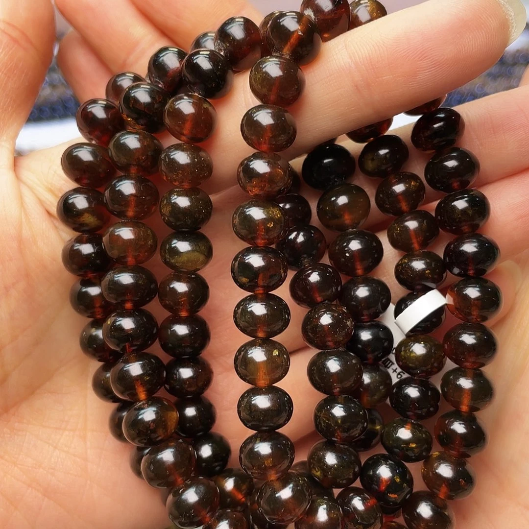 琥珀未镶嵌裸石9。