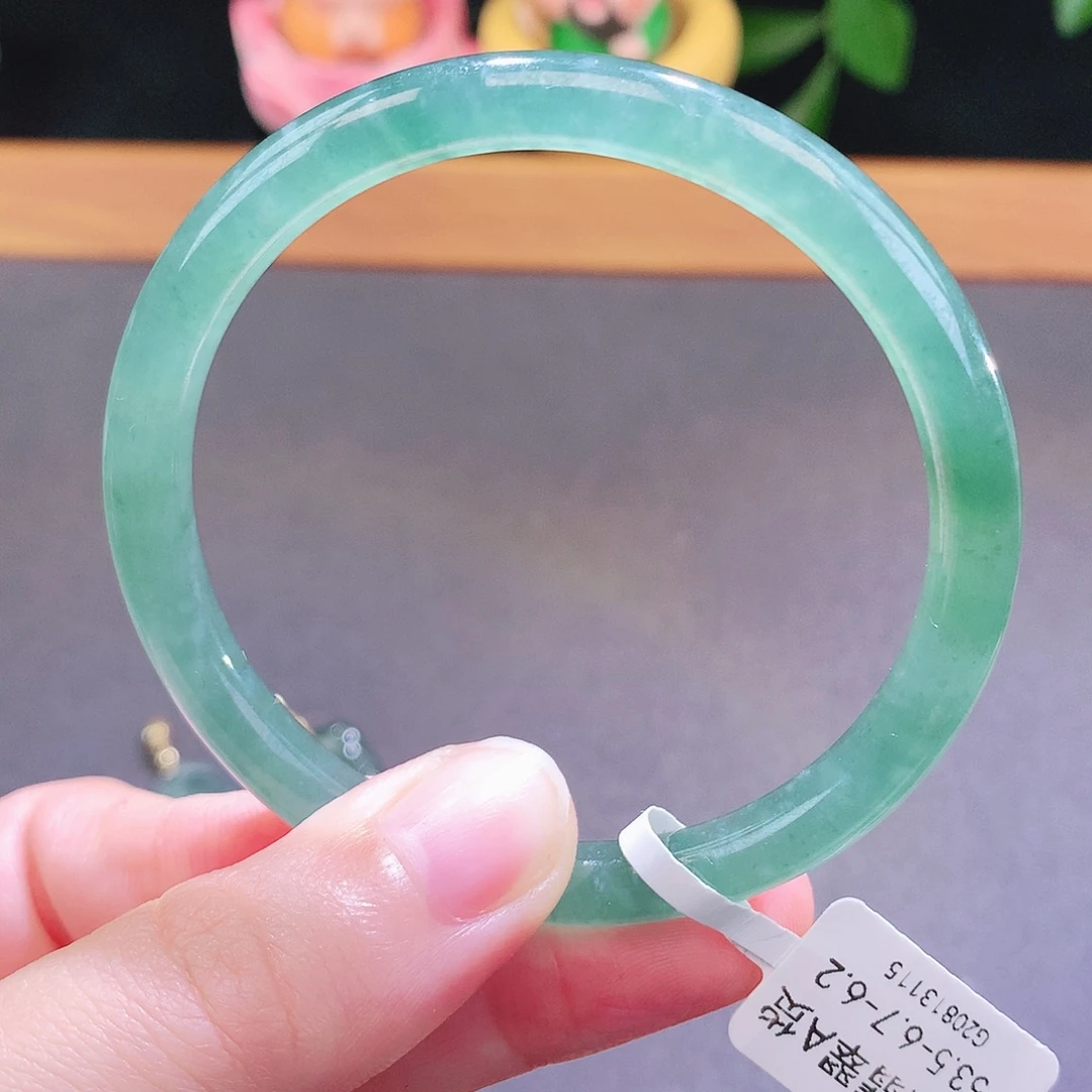 翡翠未镶嵌手镯天然翡翠