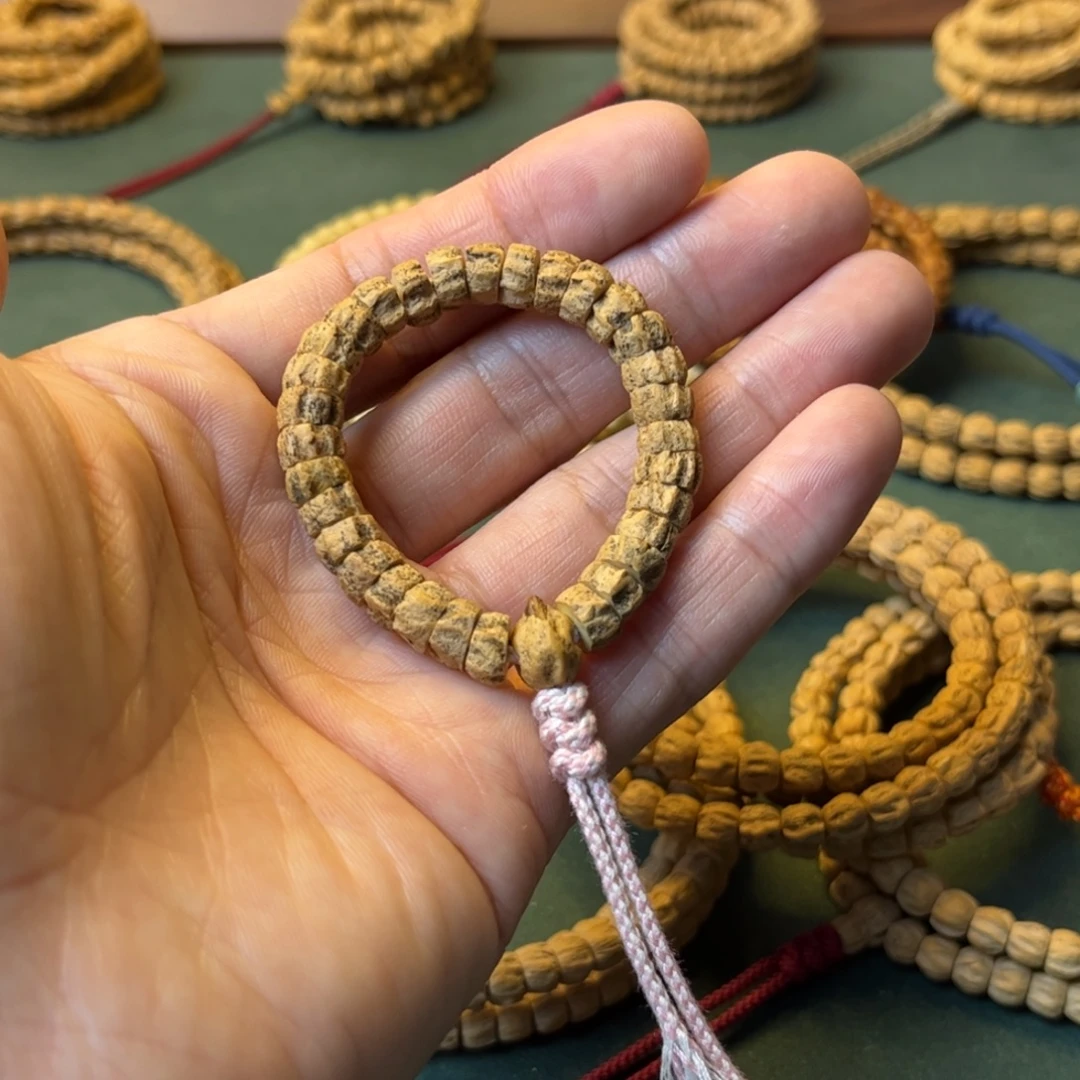 萌****柏香籽/百香籽吊坠