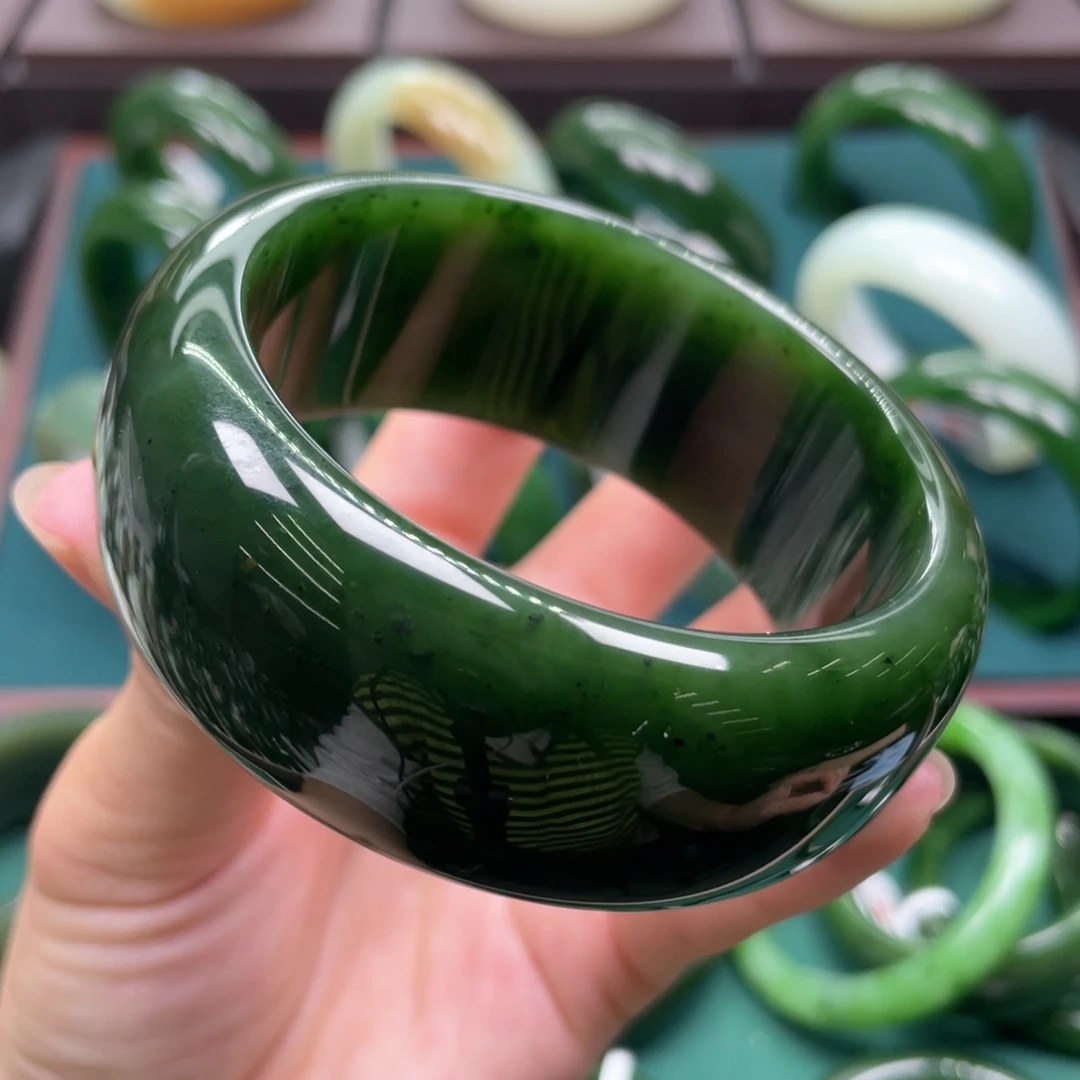 和田玉（碧玉）未镶嵌手镯5859