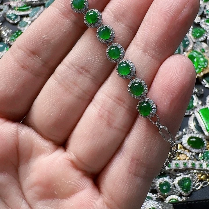 翡翠颈饰未镶嵌天然A货翡翠放漏