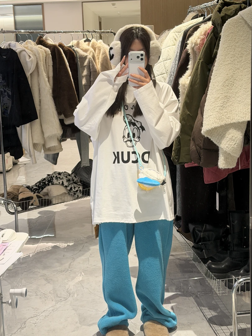 【WUU】唐老鸭长袖买衣服送玩偶哦