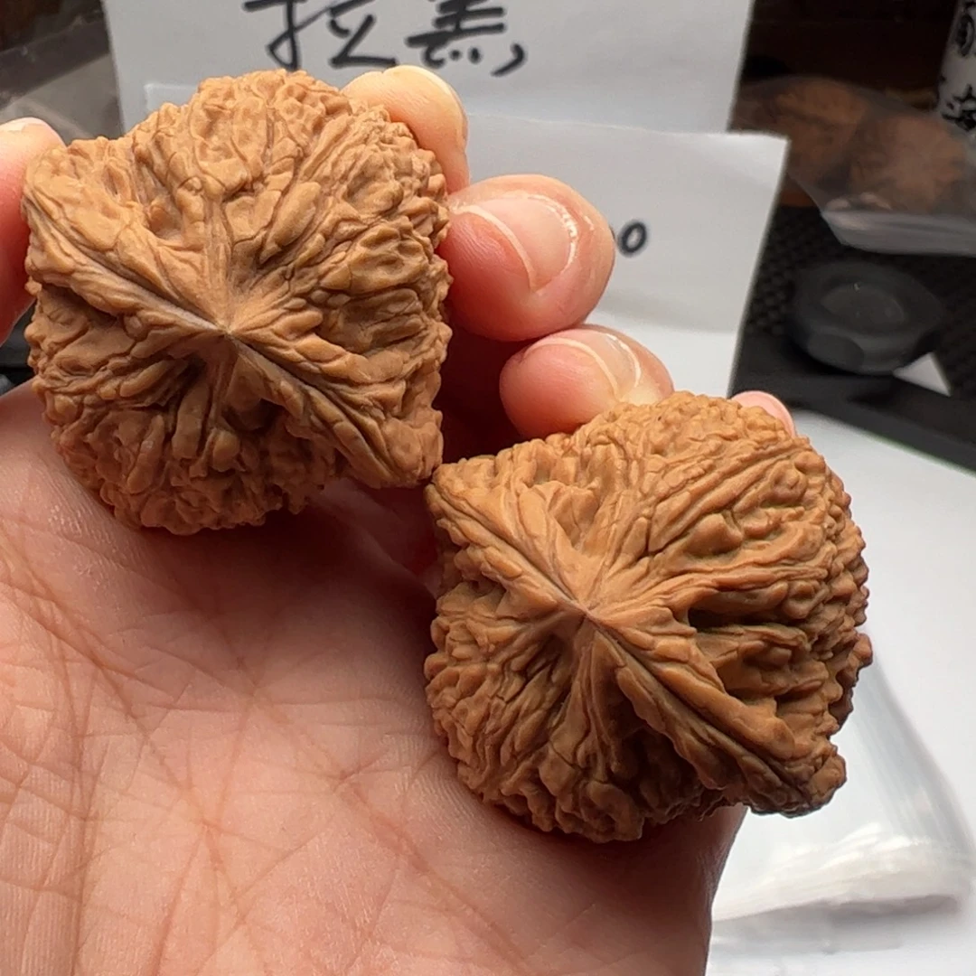 我***，文玩核桃吊坠福利