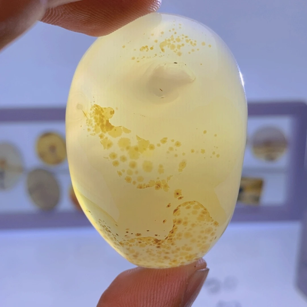 玛瑙/玉髓吊坠(不含链)未镶嵌丫**?