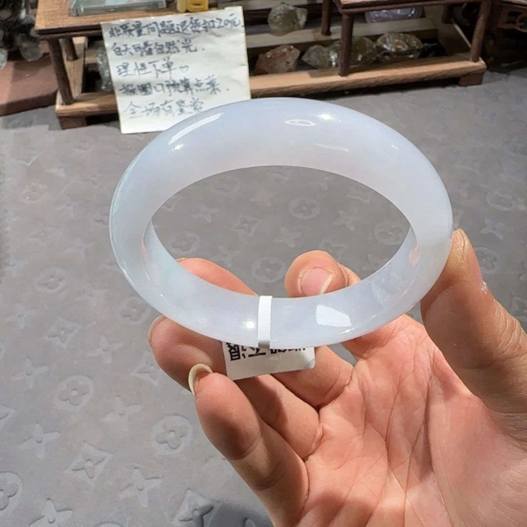 翡翠未镶嵌手镯57圈口