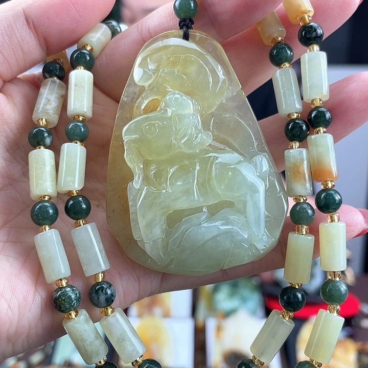 蛇纹石玉未镶嵌颈饰