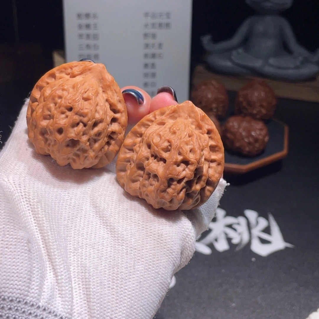 文玩核桃吊坠39.38佛肚8023