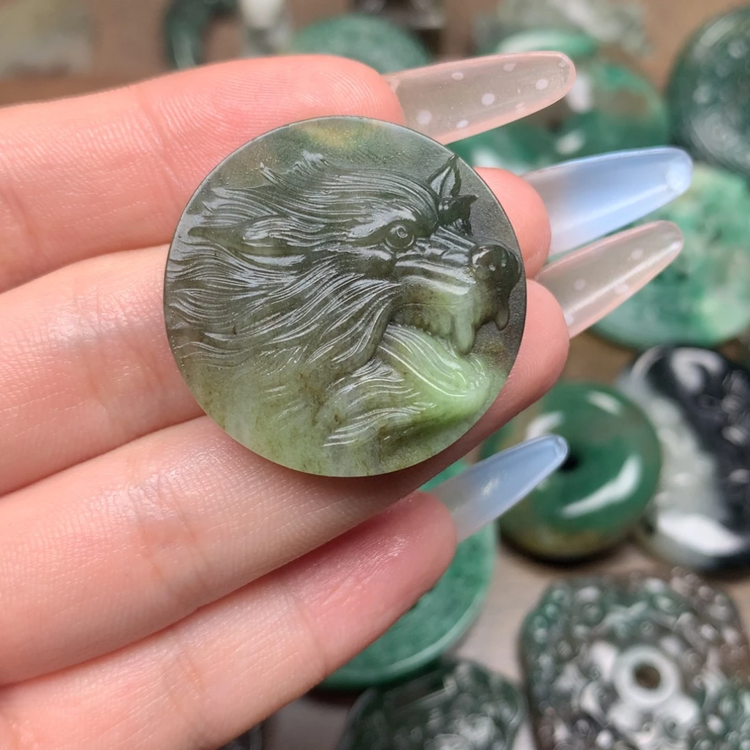 未镶嵌独山玉颈饰
