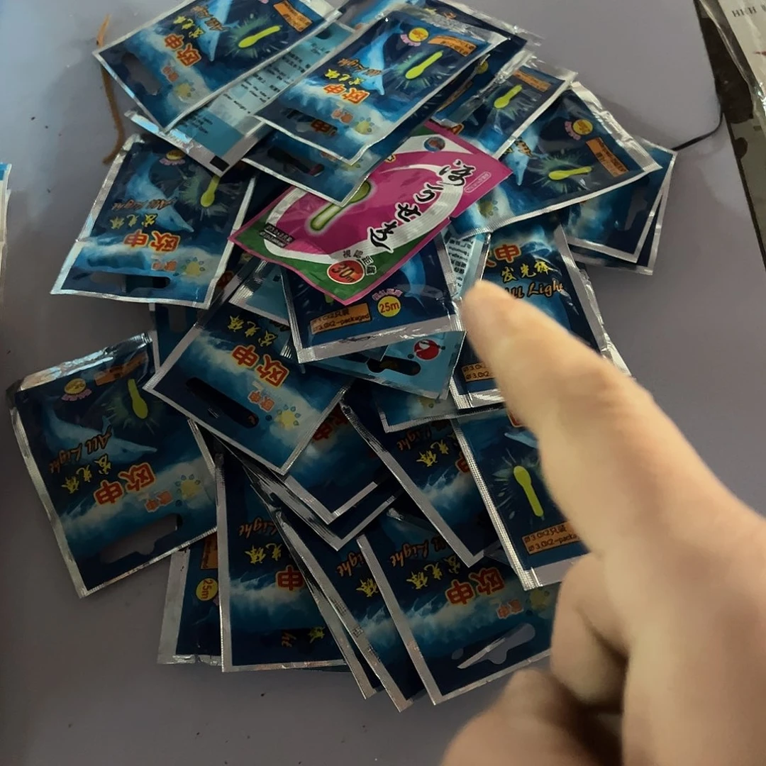 闪购32号链接25米荧光棒34包