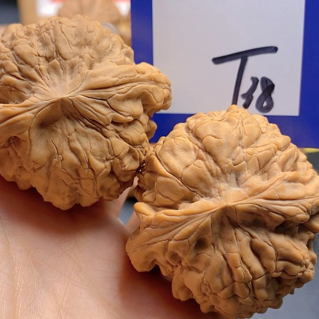 【闪购商品】把件文玩核桃小*文玩核桃龙鼎38