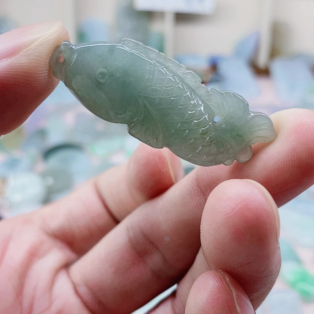 颈饰未镶嵌翡翠天然