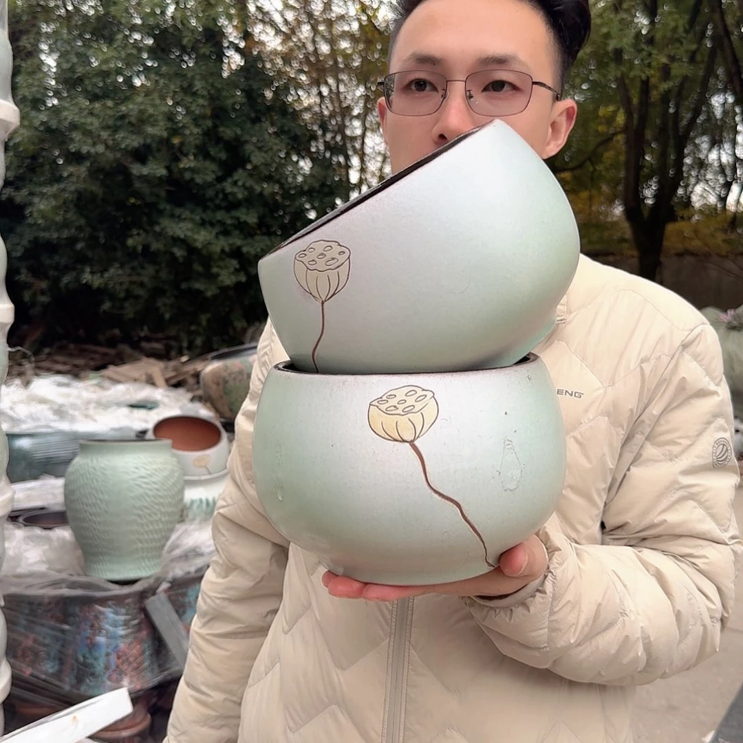 紫砂花盆口19高15（两个天青莲子拼