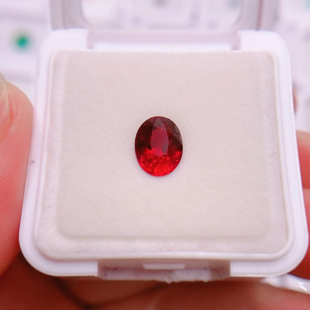 红宝石裸石未镶嵌
