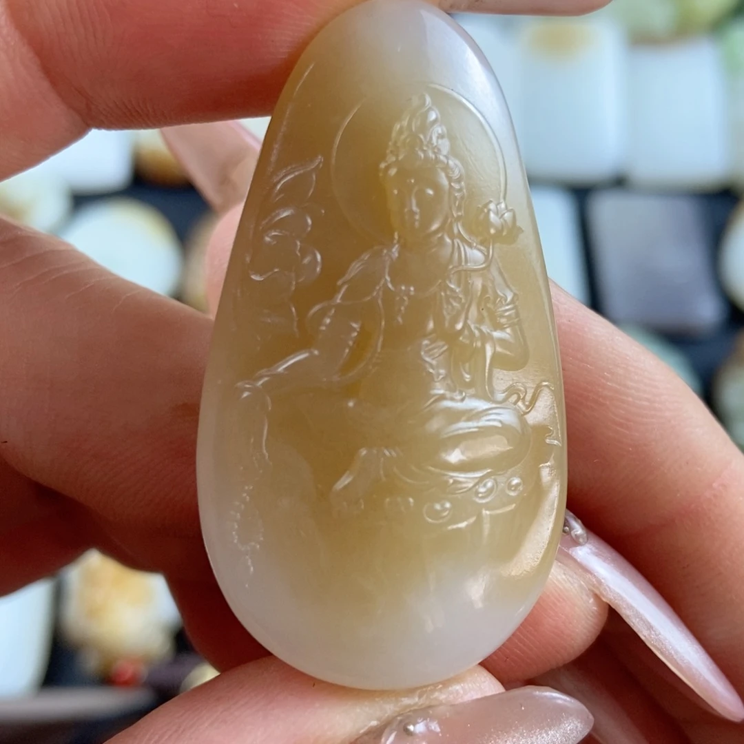 和田玉未镶嵌颈饰