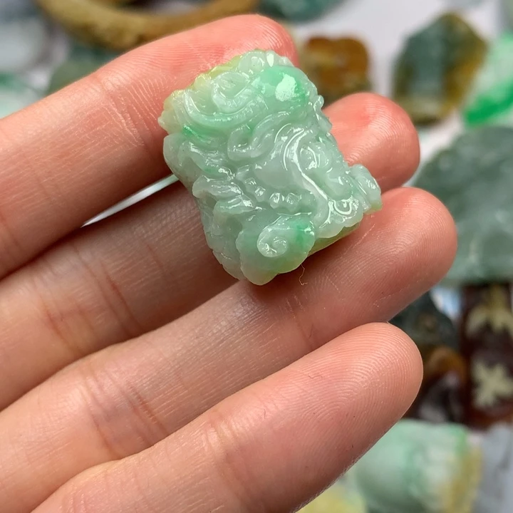 定制翡翠未镶嵌翡翠