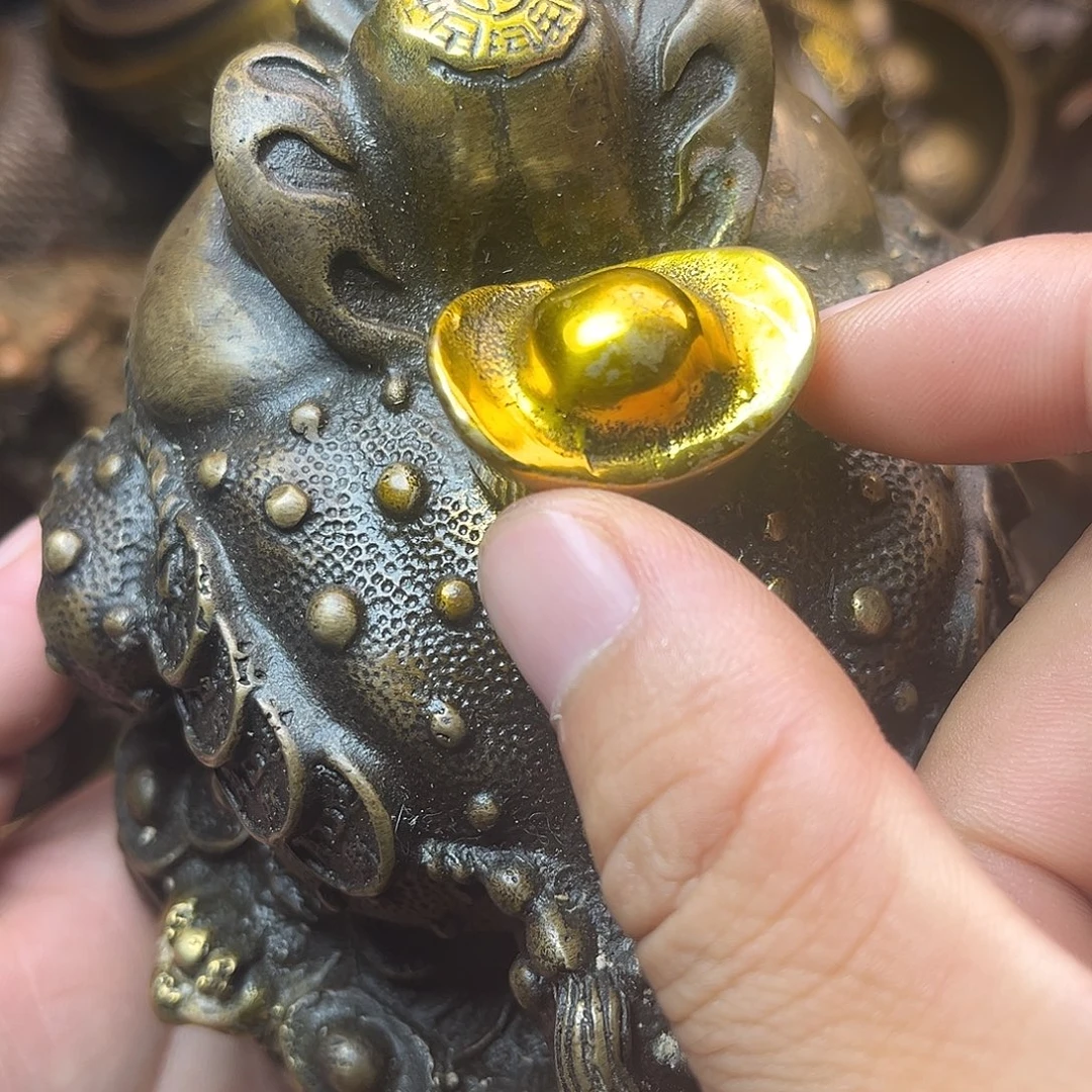 精美铜器工艺品等