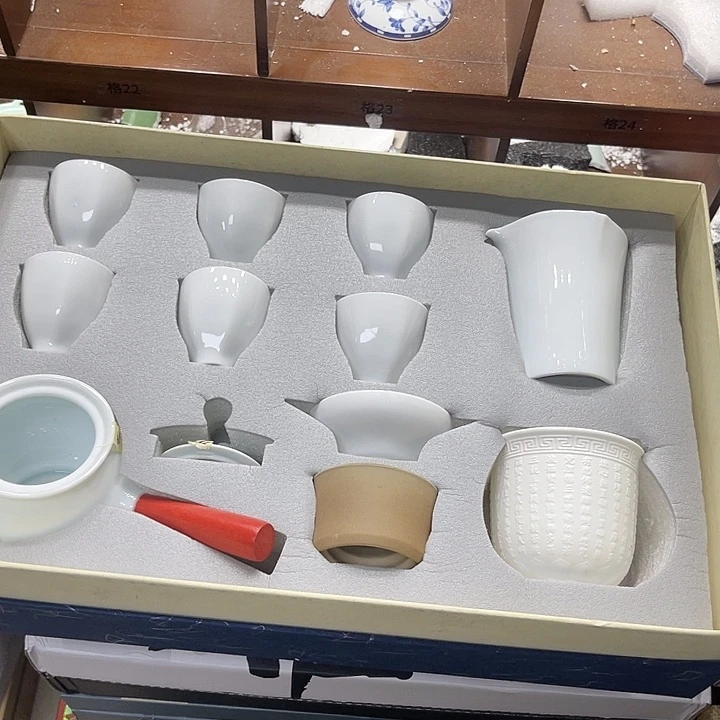 孤品茶具套装等。