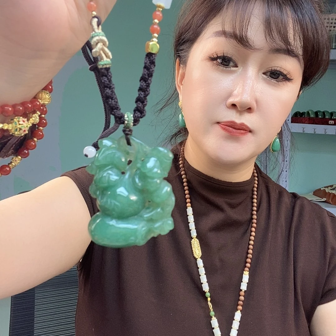 未镶嵌手镯石英质玉