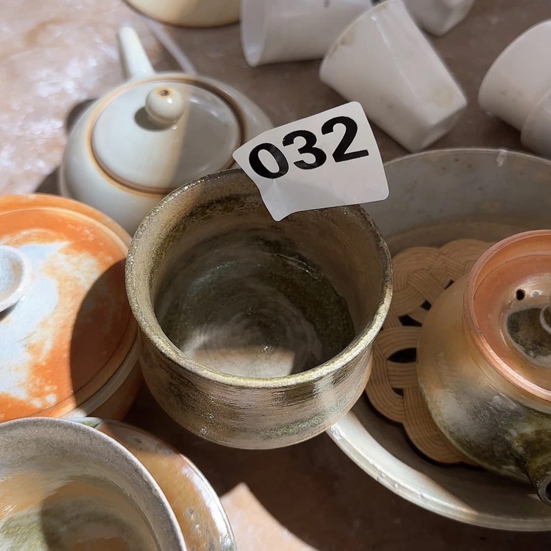 何****032微瑕不退不换哦