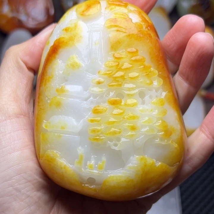 和田玉未镶嵌颈饰