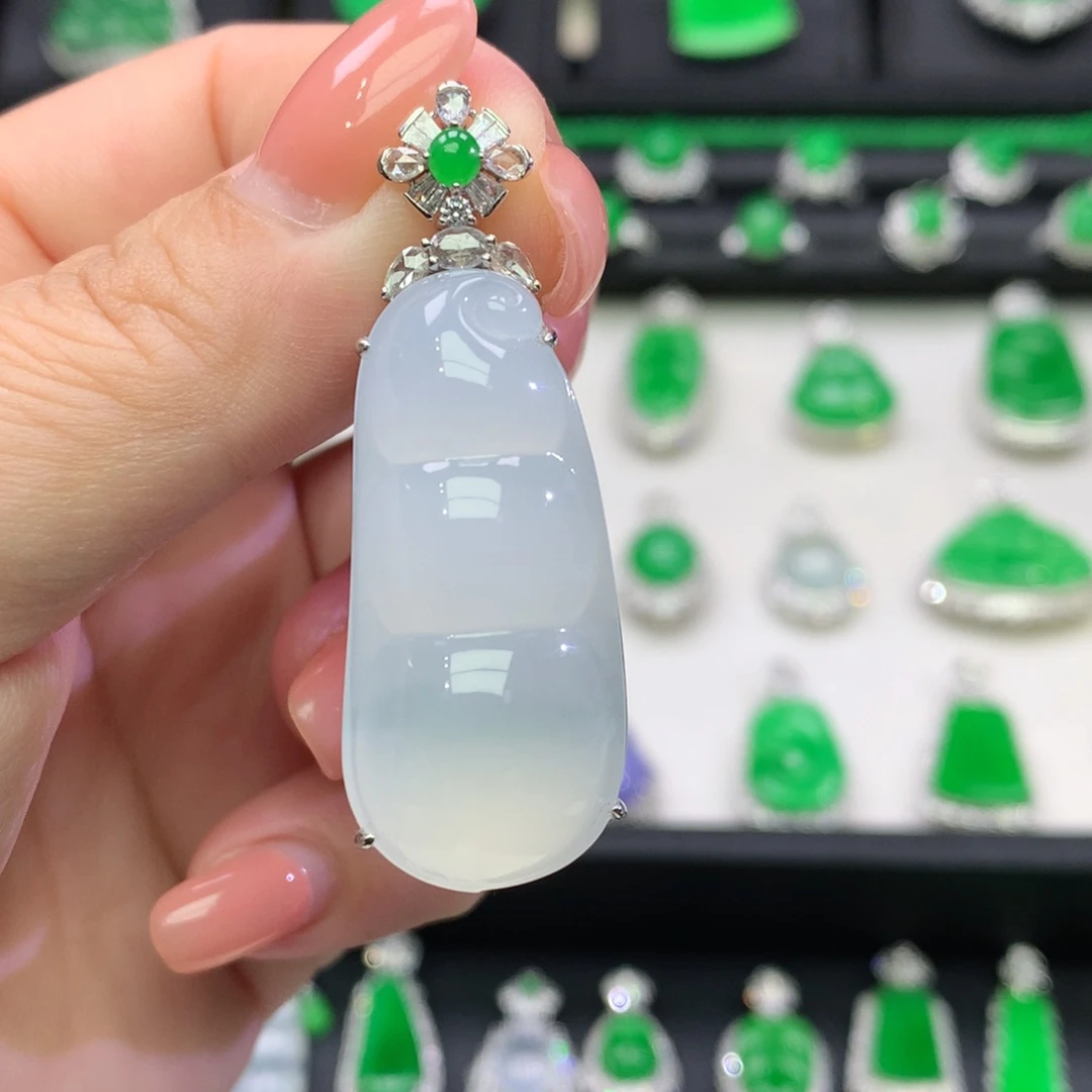 翡翠18K金镶嵌吊坠(不含链)