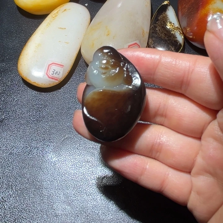 和田玉未镶嵌珠宝奇石