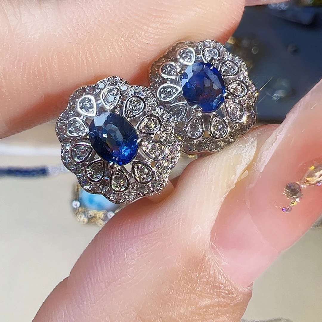 蓝宝石耳钉银S925镶嵌