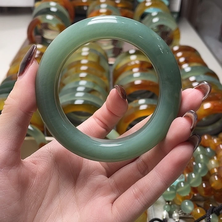 蛇纹石玉未镶嵌手镯55.7