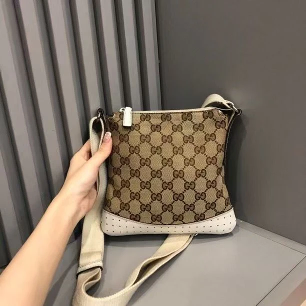 95新 GUCCI/古驰 兔兔奢G专属/古驰斜挎包/240524019