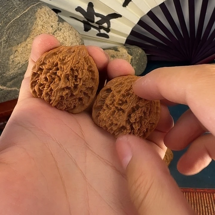 吊坠文玩核桃山地满天星狮子头