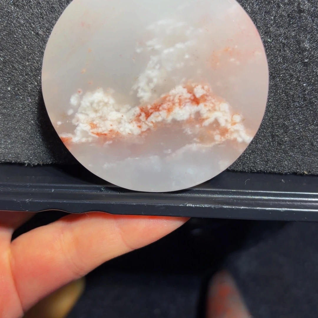 ****-石材桂林鸡血玉镯心摆件