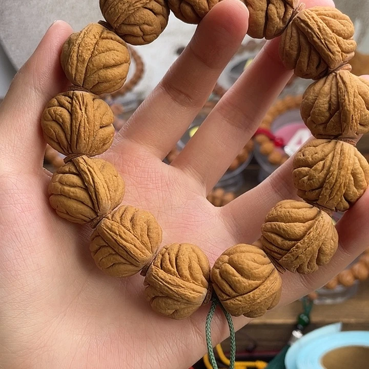 文玩核桃吊坠༺****24霸王龙