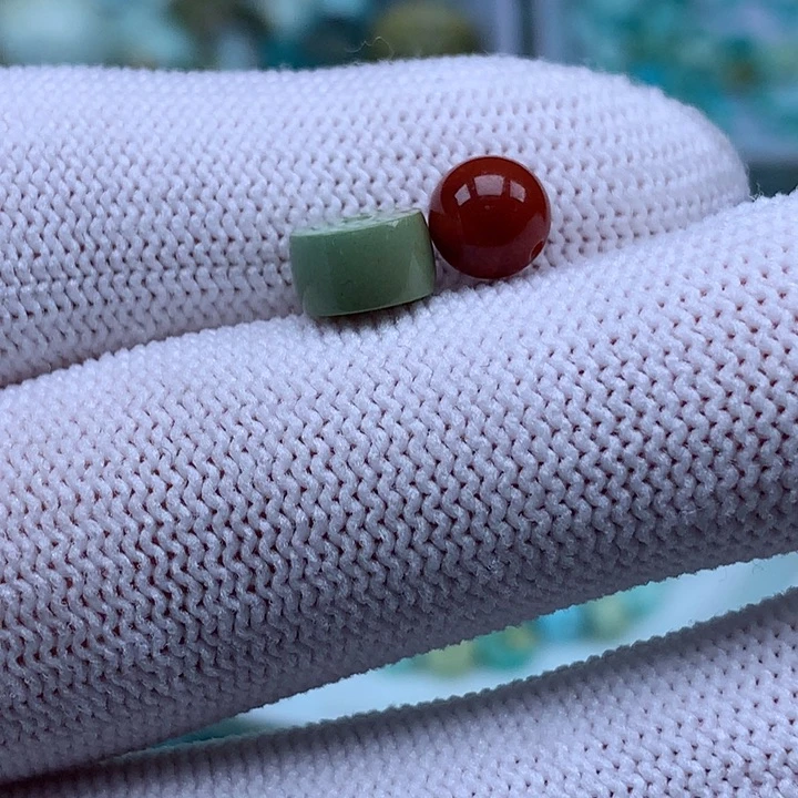 南红玛瑙未镶嵌珠宝奇石