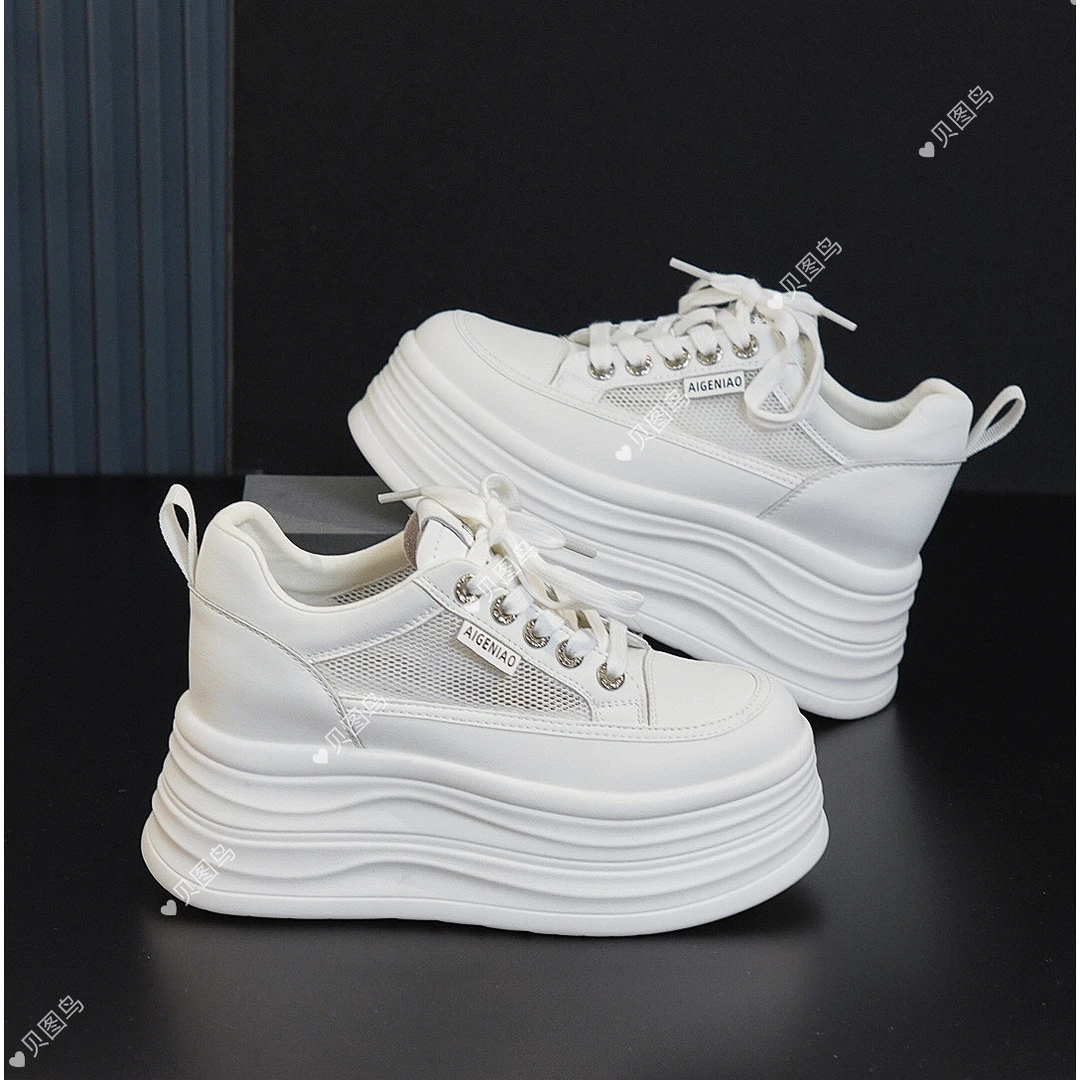 2025新款厚底小白鞋女舒适百搭休闲运动鞋小个增高面包鞋z