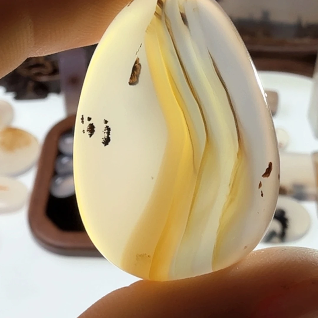 未镶嵌玛瑙/玉髓珠宝半成品